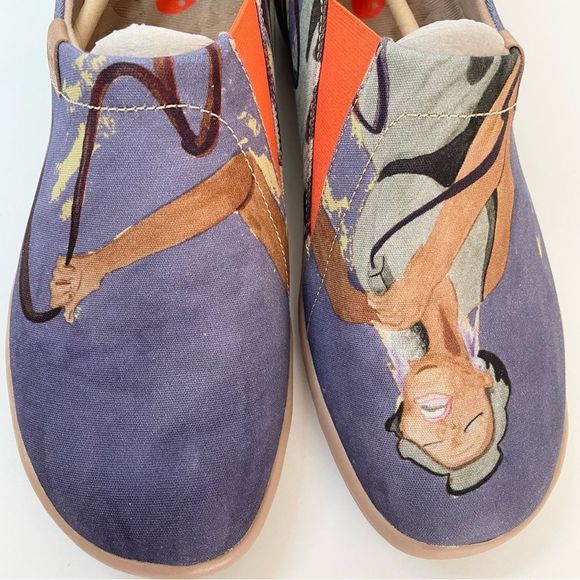 Size 9 NWT UIN Slip On Shoes Canvas Comfortable Lightweight The Singer - Picture 6 of 9